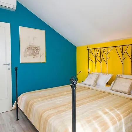 Nia With Private Pool * Trogir