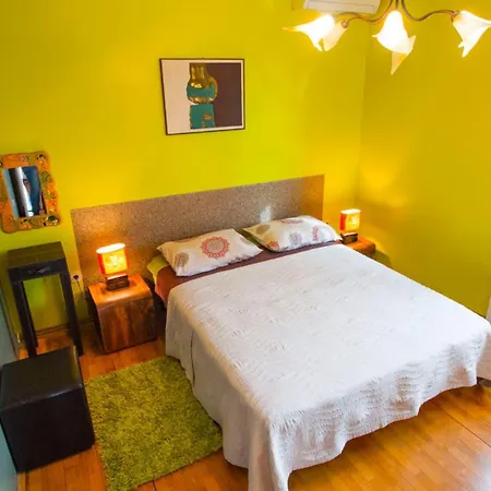 Nia With Private Pool * Трогир