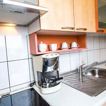 Nia With Private Pool Трогир