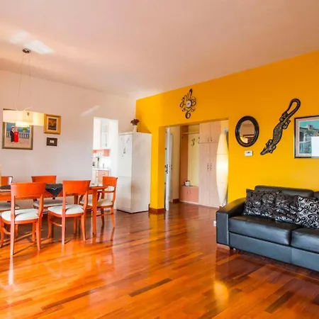 Nia With Private Pool *