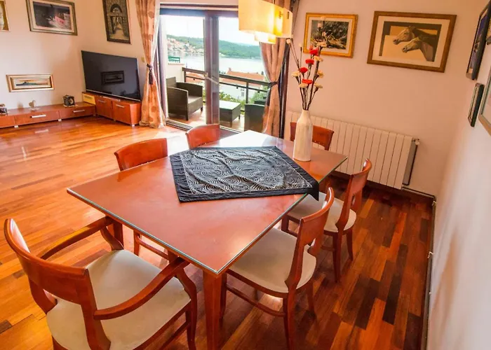 Nia With Private Pool * Trogir