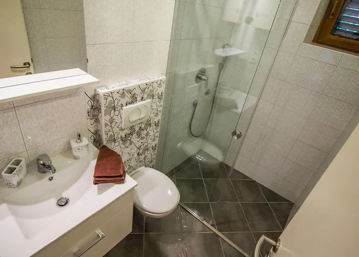 Nia With Private Pool Trogir