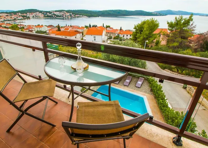 Villa Nia With Private Pool *
