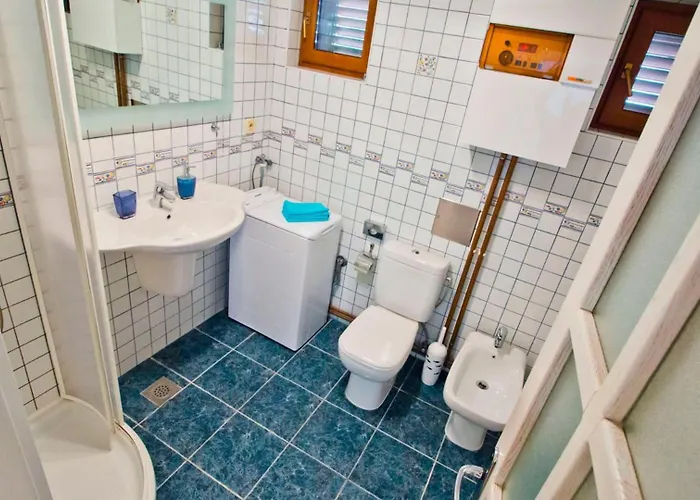 Nia With Private Pool *