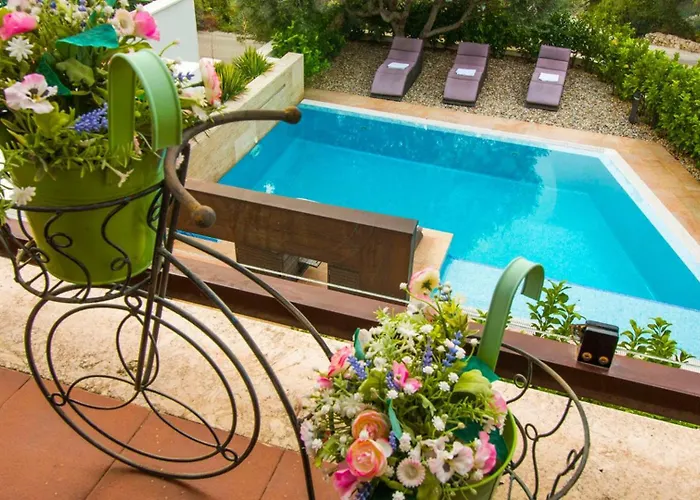 Nia With Private Pool Villa Trogir